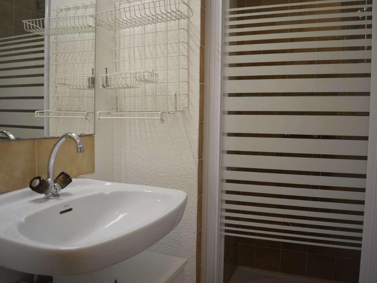 Studio Cabine A St-Raphael Avec Terrasse Et Parking, A 100M De La Plage - Fr-1-226A-23 Saint-Raphaël Dış mekan fotoğraf