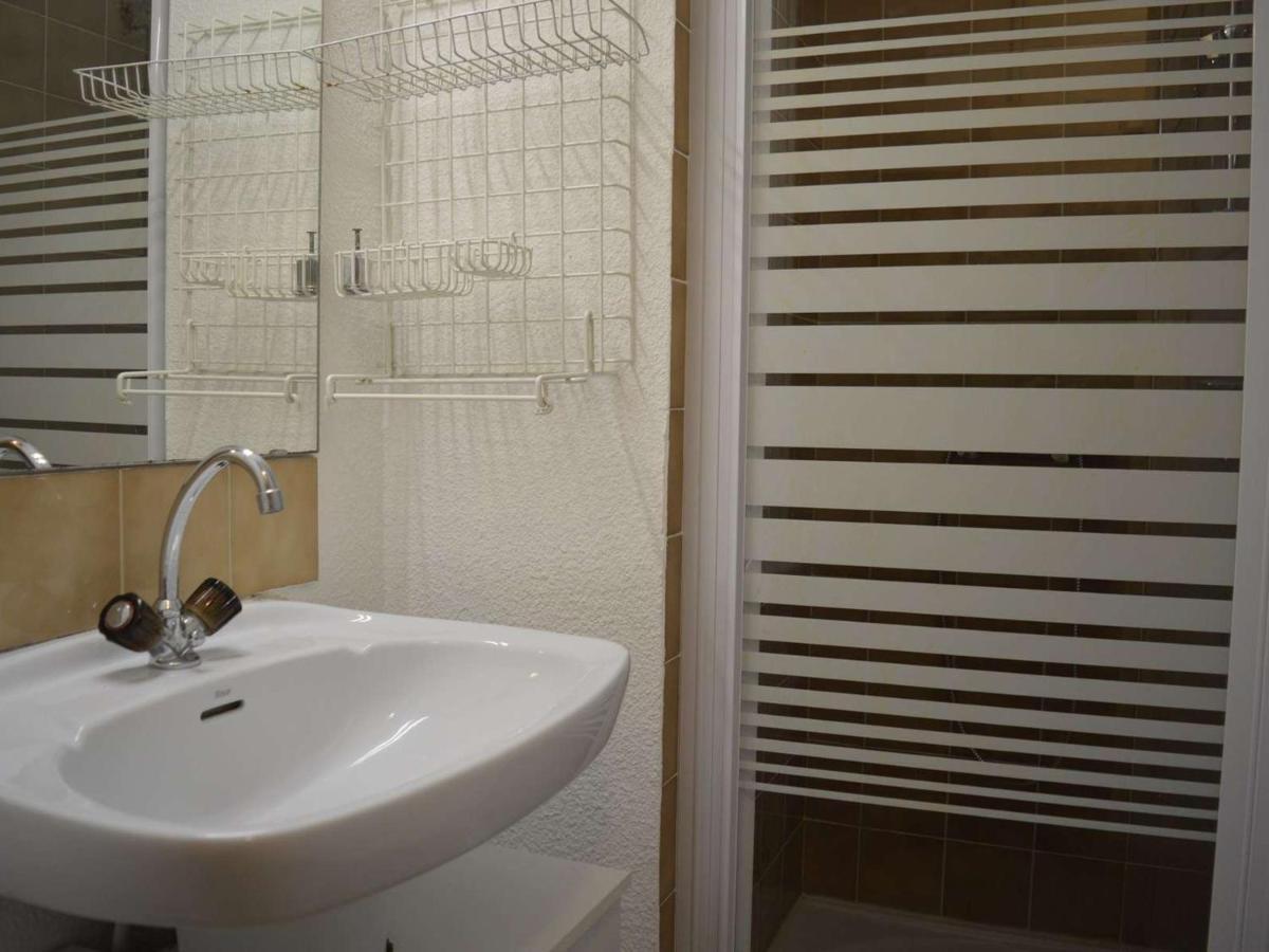 Studio Cabine A St-Raphael Avec Terrasse Et Parking, A 100M De La Plage - Fr-1-226A-23 Saint-Raphaël Dış mekan fotoğraf