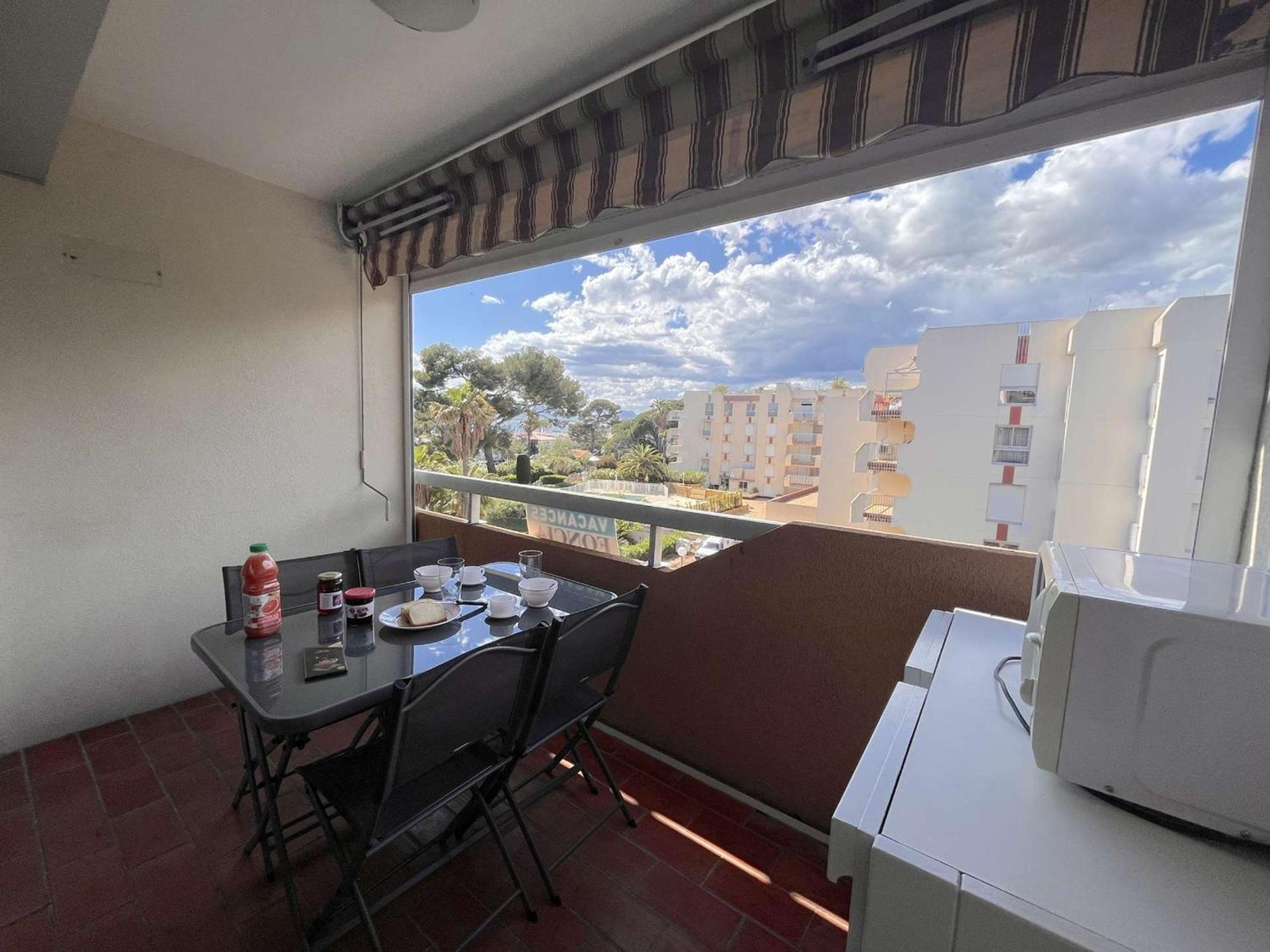 Studio Cabine A St-Raphael Avec Terrasse Et Parking, A 100M De La Plage - Fr-1-226A-23 Saint-Raphaël Dış mekan fotoğraf